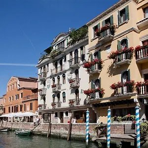 American-dinesen 4*, Venezia Italia